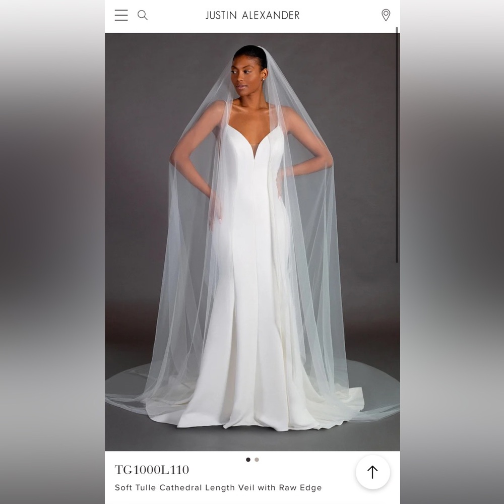 Justin Alexander Elegant ivory cathedral length Veil